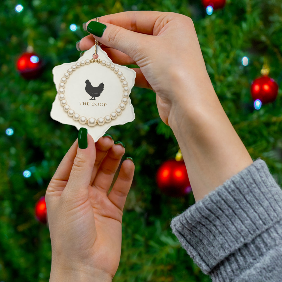 Pearl Necklace Wreath — Ceramic Ornament