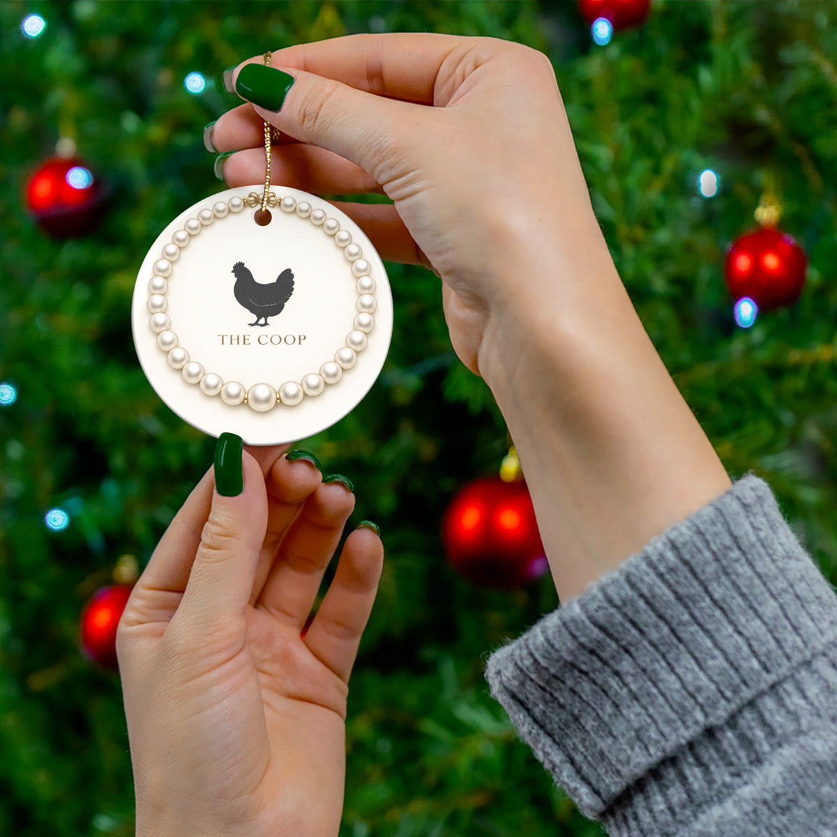 Pearl Necklace Wreath — Ceramic Ornament